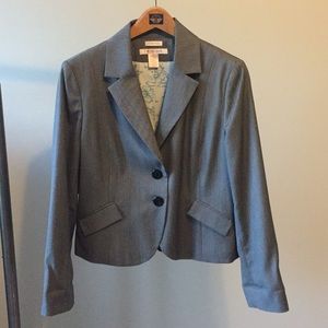 Flattering grey and blue blazer!